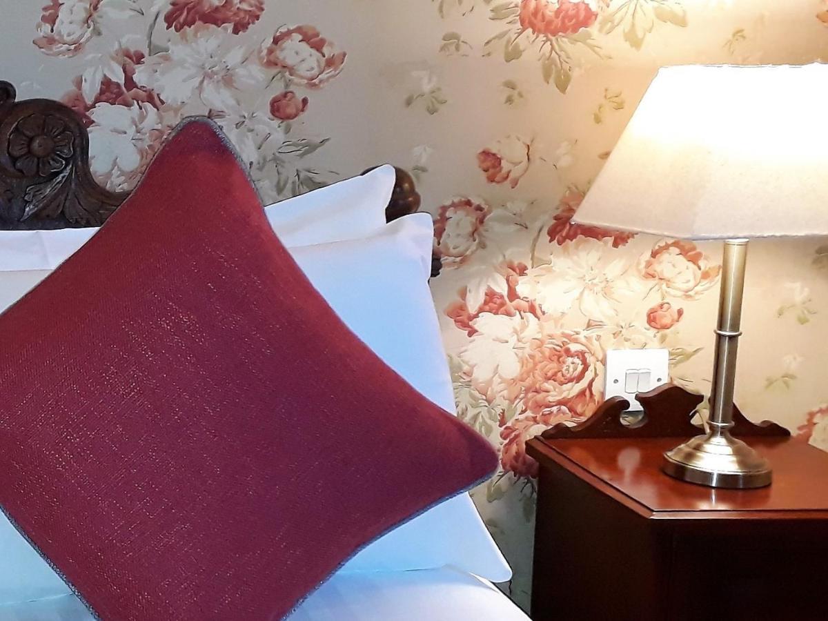 One Holyrood & Cafe 4*