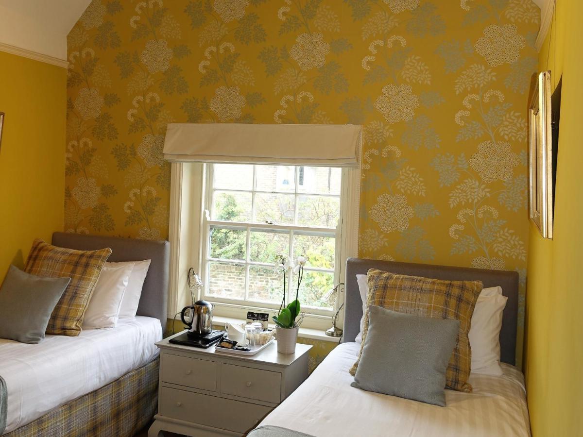 One Holyrood & Cafe 4* Newport (Isle Of Wight)