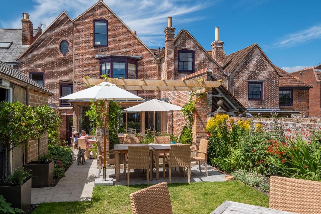 Hotel One Holyrood & Cafe Newport (Isle Of Wight)