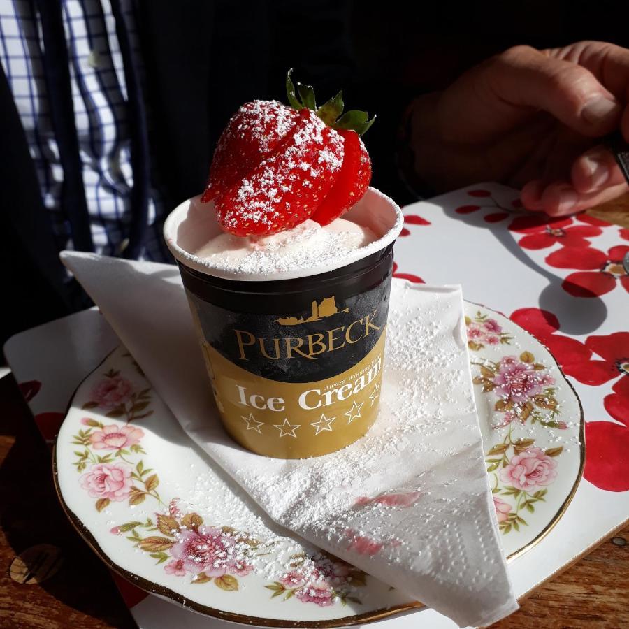 One Holyrood & Cafe 4* Newport (Isle Of Wight)
